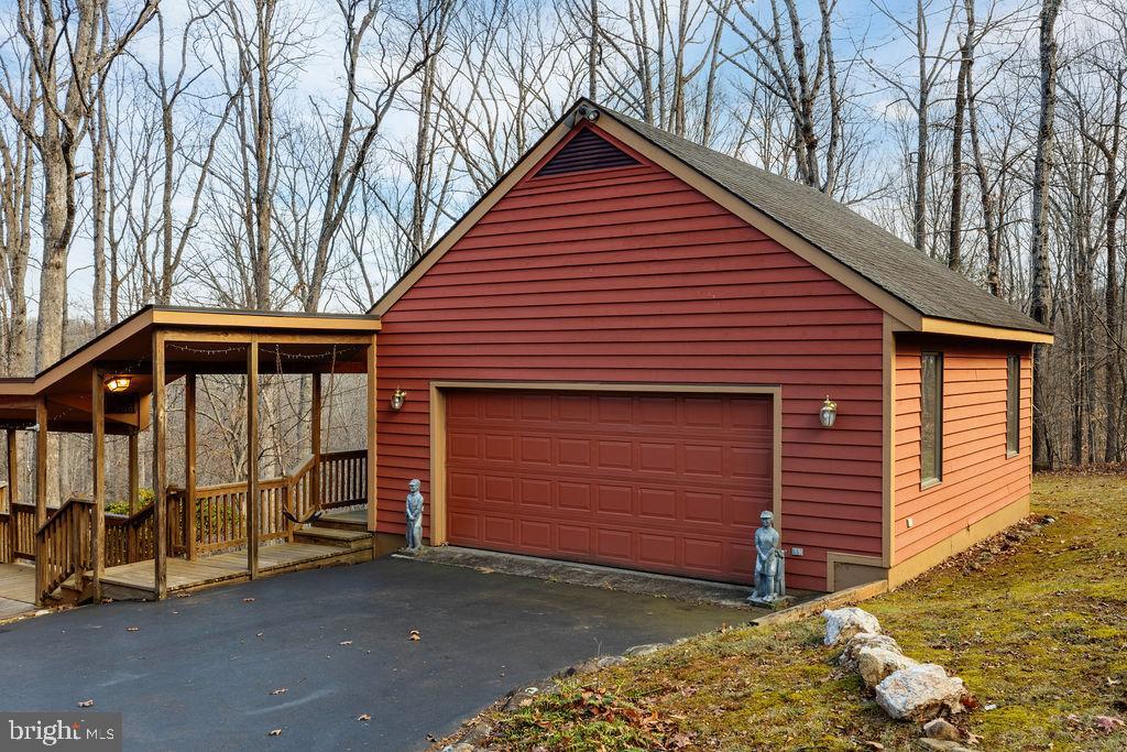 65 IRONWOOD LN, ROSELAND, Virginia 22967, 4 Bedrooms Bedrooms, ,3 BathroomsBathrooms,Residential,For sale,65 IRONWOOD LN,VANL2000452 MLS # VANL2000452