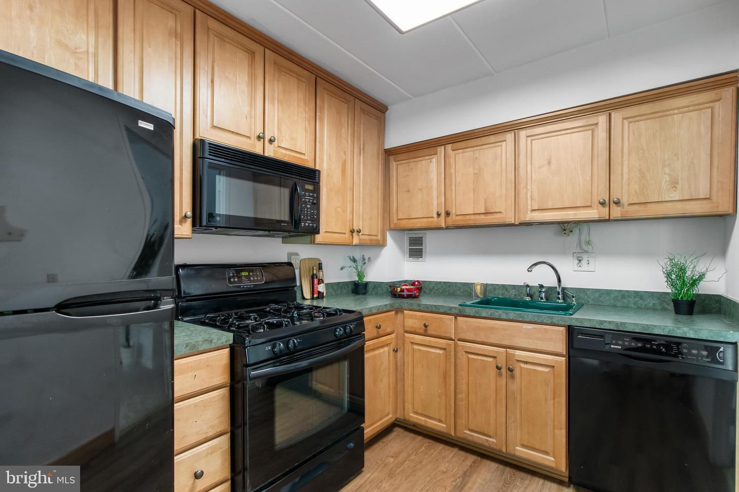 2620 WAGON DR #324, ALEXANDRIA, Virginia 22303, 3 Bedrooms Bedrooms, ,1 BathroomBathrooms,Residential,For sale,2620 WAGON DR #324,VAFX2180400 MLS # VAFX2180400