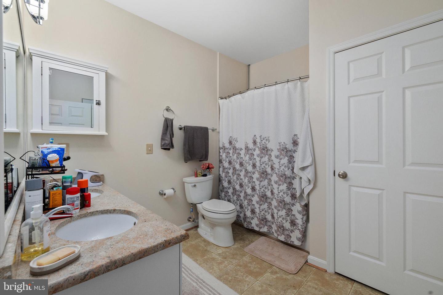 4200 MOZART BRIGADE LN #O, FAIRFAX, Virginia 22033, 2 Bedrooms Bedrooms, ,2 BathroomsBathrooms,Residential,For sale,4200 MOZART BRIGADE LN #O,VAFX2214718 MLS # VAFX2214718