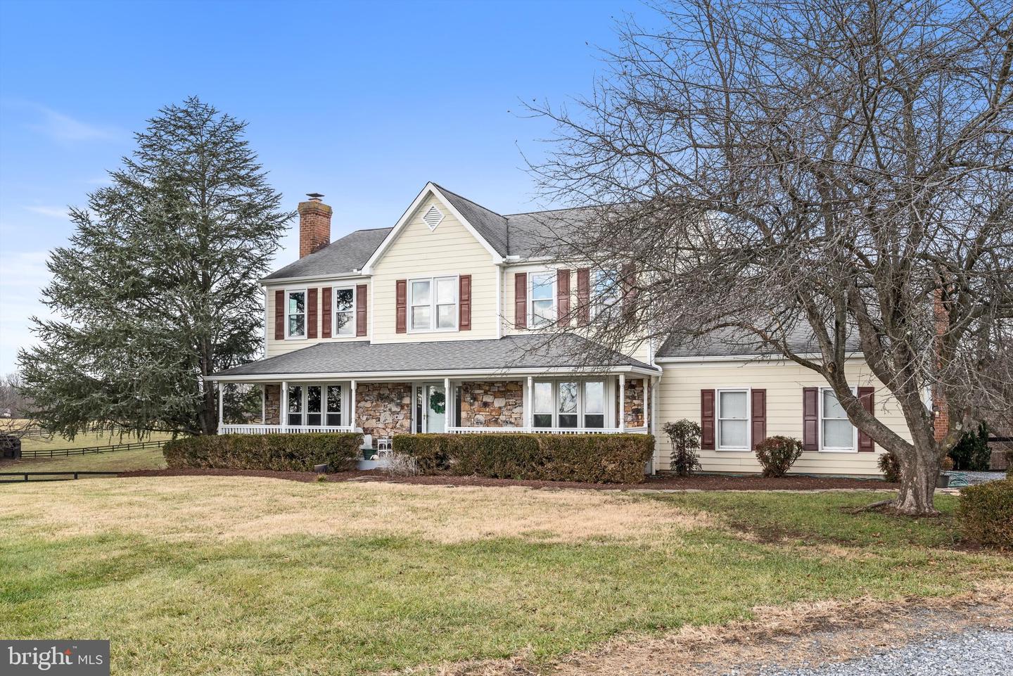 21673 OATLANDS RD, ALDIE, Virginia 20105, 5 Bedrooms Bedrooms, ,3 BathroomsBathrooms,Residential,For sale,21673 OATLANDS RD,VALO2085442 MLS # VALO2085442