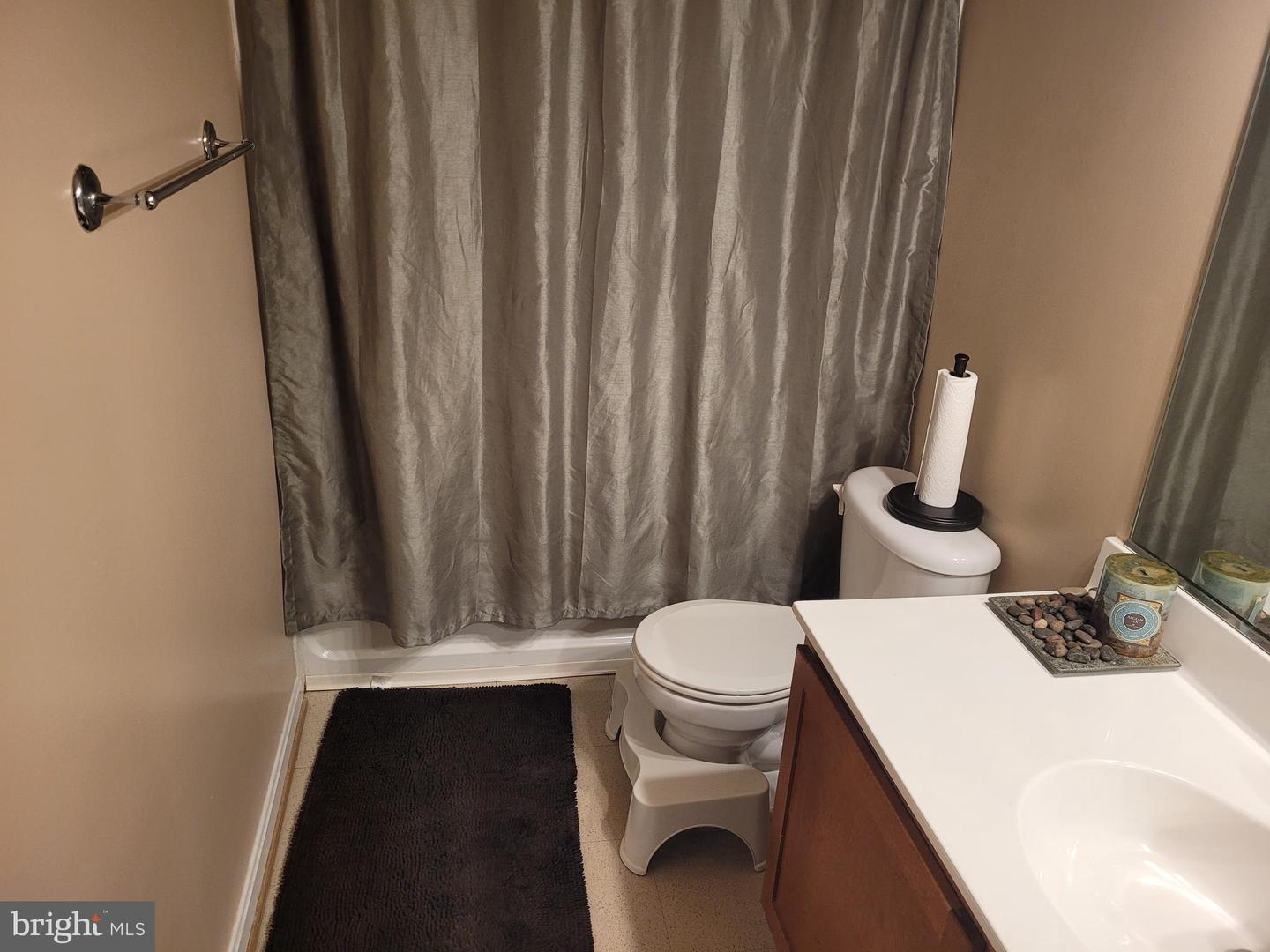 4850 EISENHOWER AVE #317, ALEXANDRIA, Virginia 22304, 2 Bedrooms Bedrooms, ,2 BathroomsBathrooms,Residential,For sale,4850 EISENHOWER AVE #317,VAAX2034278 MLS # VAAX2034278