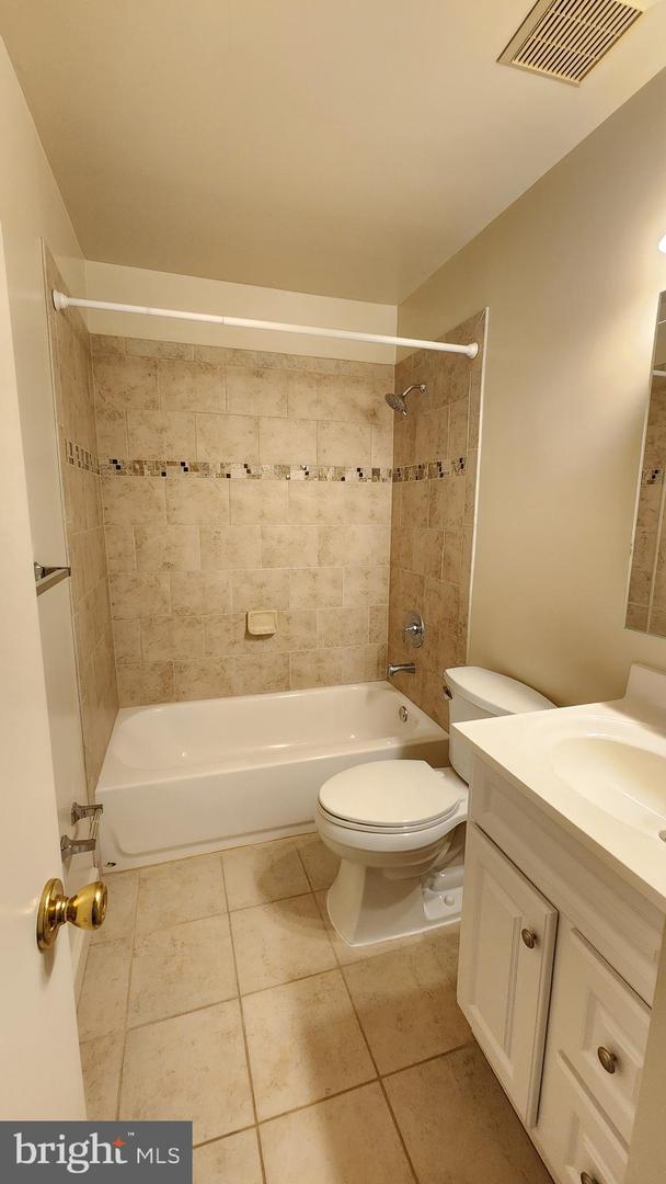 2022 6TH ST S, ARLINGTON, Virginia 22204, 2 Bedrooms Bedrooms, ,3 BathroomsBathrooms,Residential,For sale,2022 6TH ST S,VAAR2049006 MLS # VAAR2049006