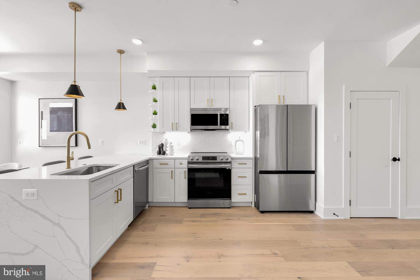 1006 FLORIDA AVE NE #PH1, WASHINGTON, District Of Columbia 20002, 2 Bedrooms Bedrooms, ,2 BathroomsBathrooms,Residential,For sale,1006 FLORIDA AVE NE #PH1,DCDC2172382 MLS # DCDC2172382