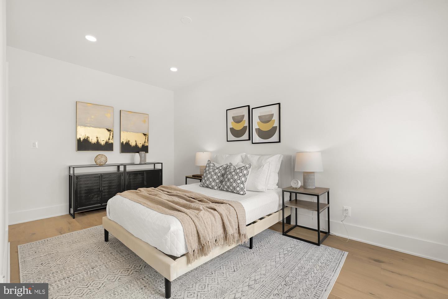 1006 FLORIDA AVE NE #PH1, WASHINGTON, District Of Columbia 20002, 2 Bedrooms Bedrooms, ,2 BathroomsBathrooms,Residential,For sale,1006 FLORIDA AVE NE #PH1,DCDC2172382 MLS # DCDC2172382