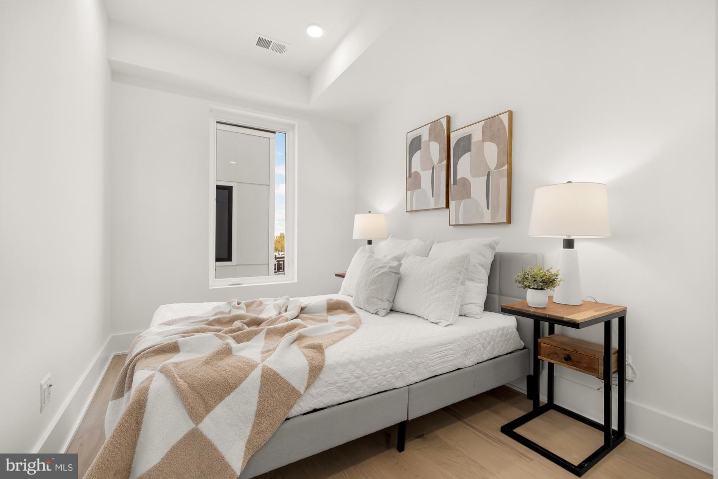 1006 FLORIDA AVE NE #PH1, WASHINGTON, District Of Columbia 20002, 2 Bedrooms Bedrooms, ,2 BathroomsBathrooms,Residential,For sale,1006 FLORIDA AVE NE #PH1,DCDC2172382 MLS # DCDC2172382