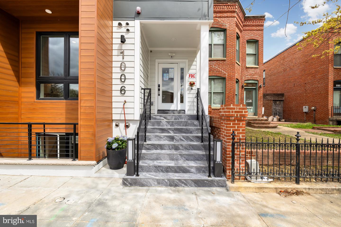 1006 FLORIDA AVE NE #PH1, WASHINGTON, District Of Columbia 20002, 2 Bedrooms Bedrooms, ,2 BathroomsBathrooms,Residential,For sale,1006 FLORIDA AVE NE #PH1,DCDC2172382 MLS # DCDC2172382