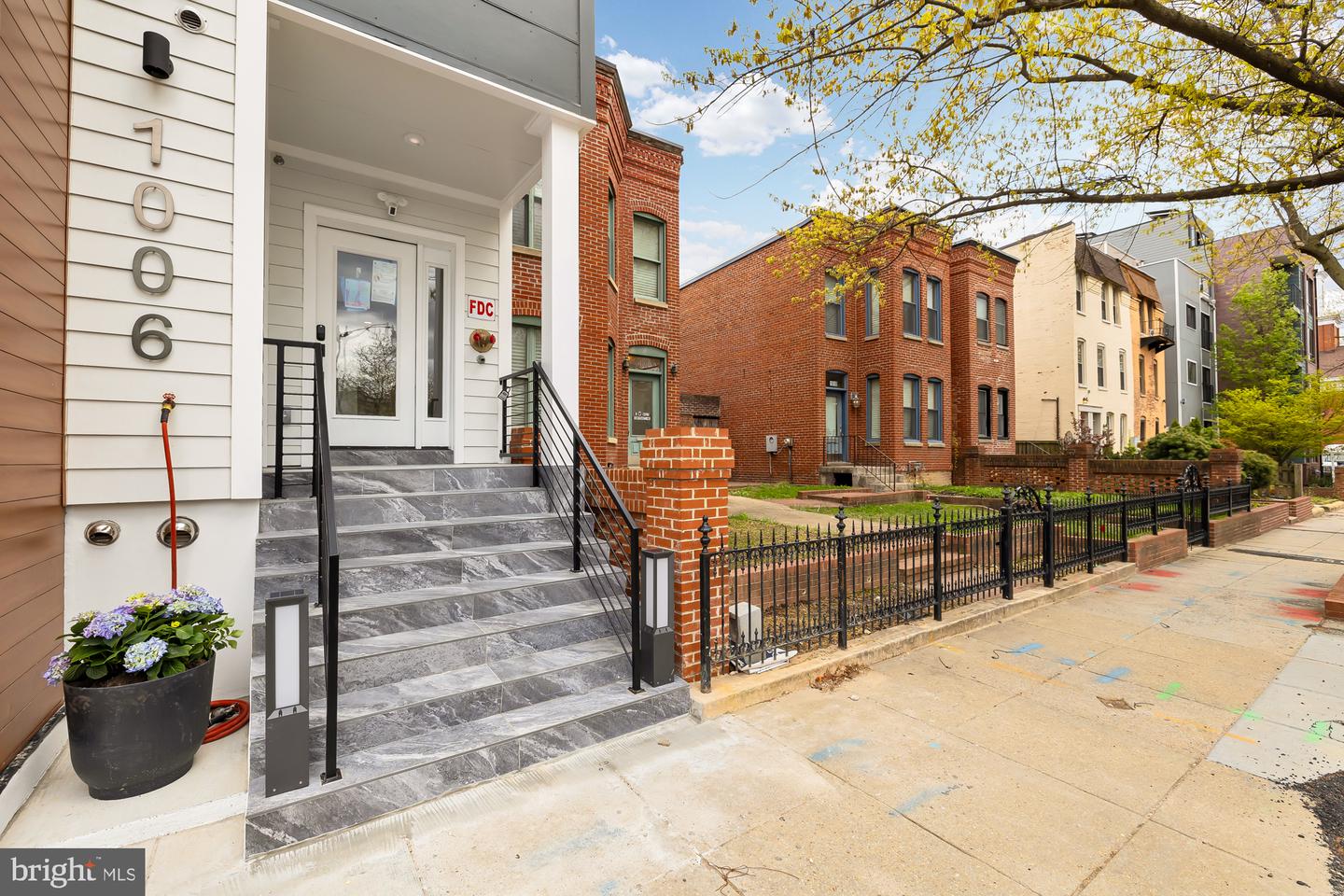 1006 FLORIDA AVE NE #PH1, WASHINGTON, District Of Columbia 20002, 2 Bedrooms Bedrooms, ,2 BathroomsBathrooms,Residential,For sale,1006 FLORIDA AVE NE #PH1,DCDC2172382 MLS # DCDC2172382