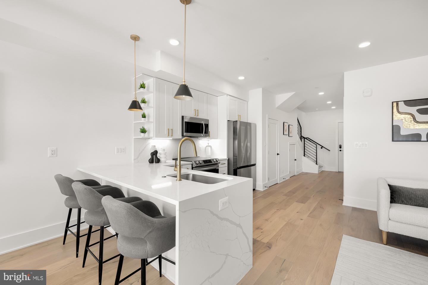 1006 FLORIDA AVE NE #PH1, WASHINGTON, District Of Columbia 20002, 2 Bedrooms Bedrooms, ,2 BathroomsBathrooms,Residential,For sale,1006 FLORIDA AVE NE #PH1,DCDC2172382 MLS # DCDC2172382