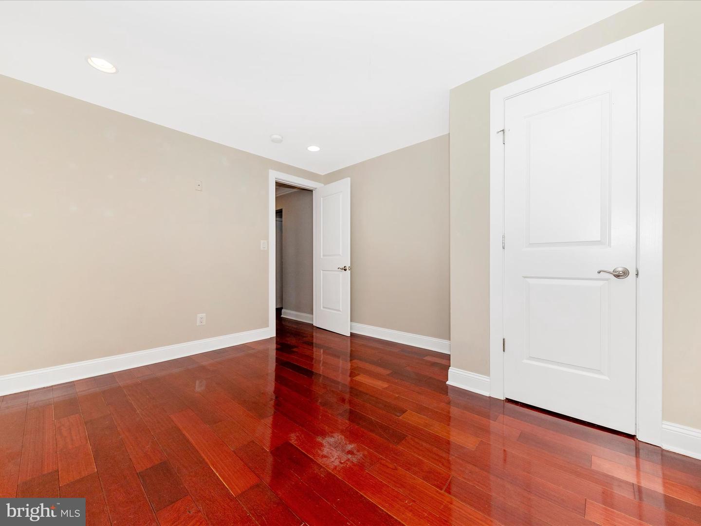 4704 GLOUCESTER RD, ALEXANDRIA, Virginia 22312, 3 Bedrooms Bedrooms, ,2 BathroomsBathrooms,Residential,For sale,4704 GLOUCESTER RD,VAFX2215360 MLS # VAFX2215360