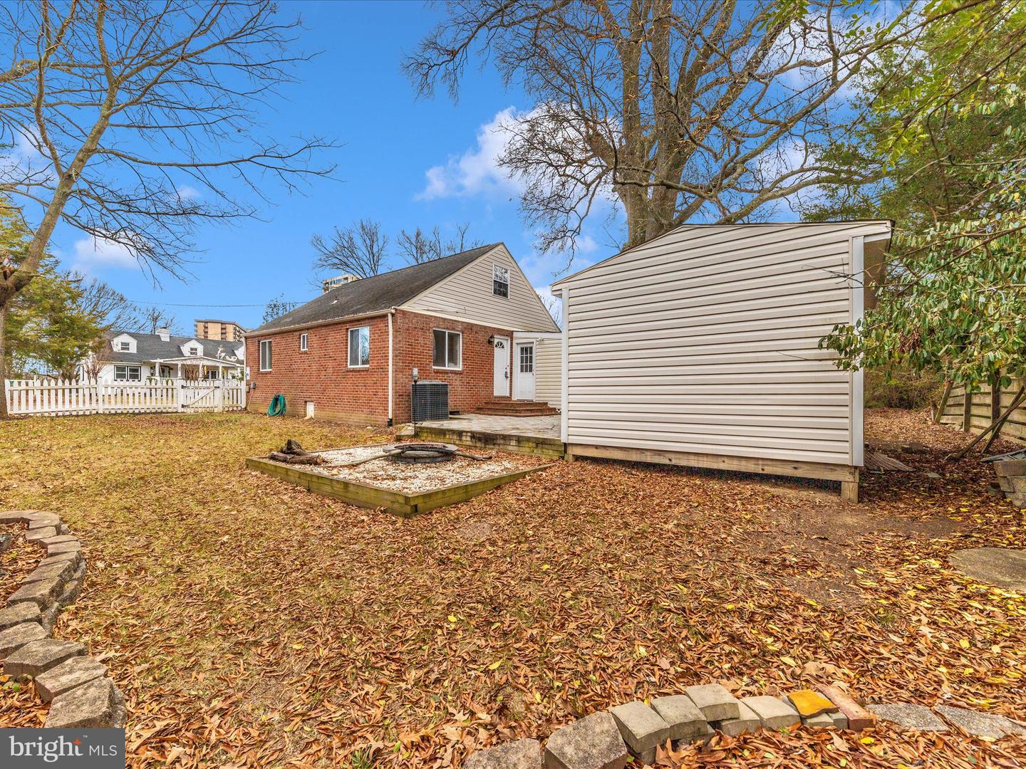 4704 GLOUCESTER RD, ALEXANDRIA, Virginia 22312, 3 Bedrooms Bedrooms, ,2 BathroomsBathrooms,Residential,For sale,4704 GLOUCESTER RD,VAFX2215360 MLS # VAFX2215360