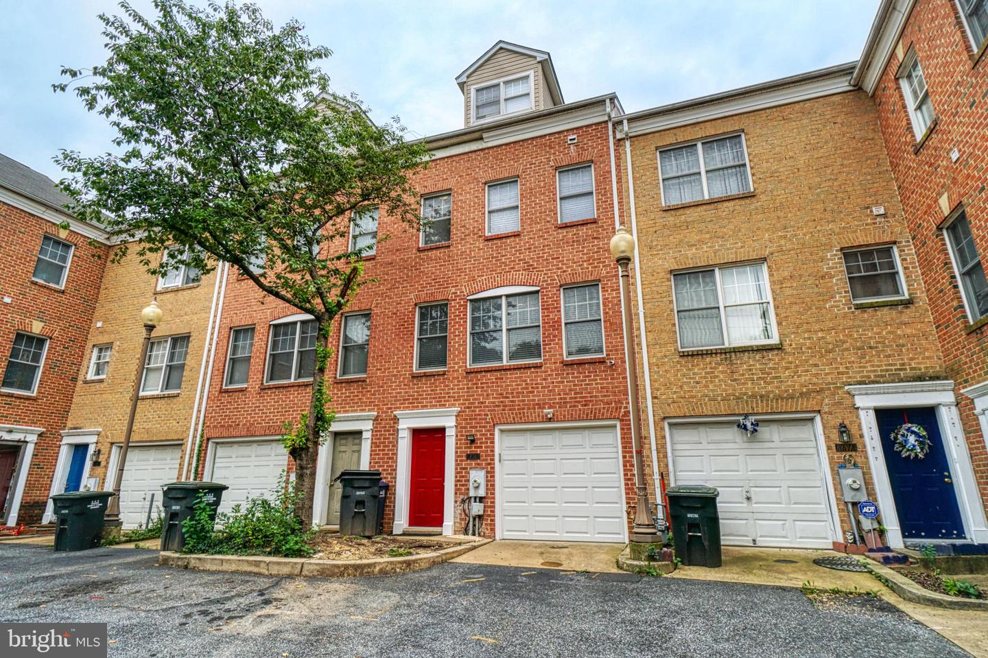 863 BARNABY ST SE, WASHINGTON, District Of Columbia 20032, 3 Bedrooms Bedrooms, ,2 BathroomsBathrooms,Residential,For sale,863 BARNABY ST SE,DCDC2172562 MLS # DCDC2172562