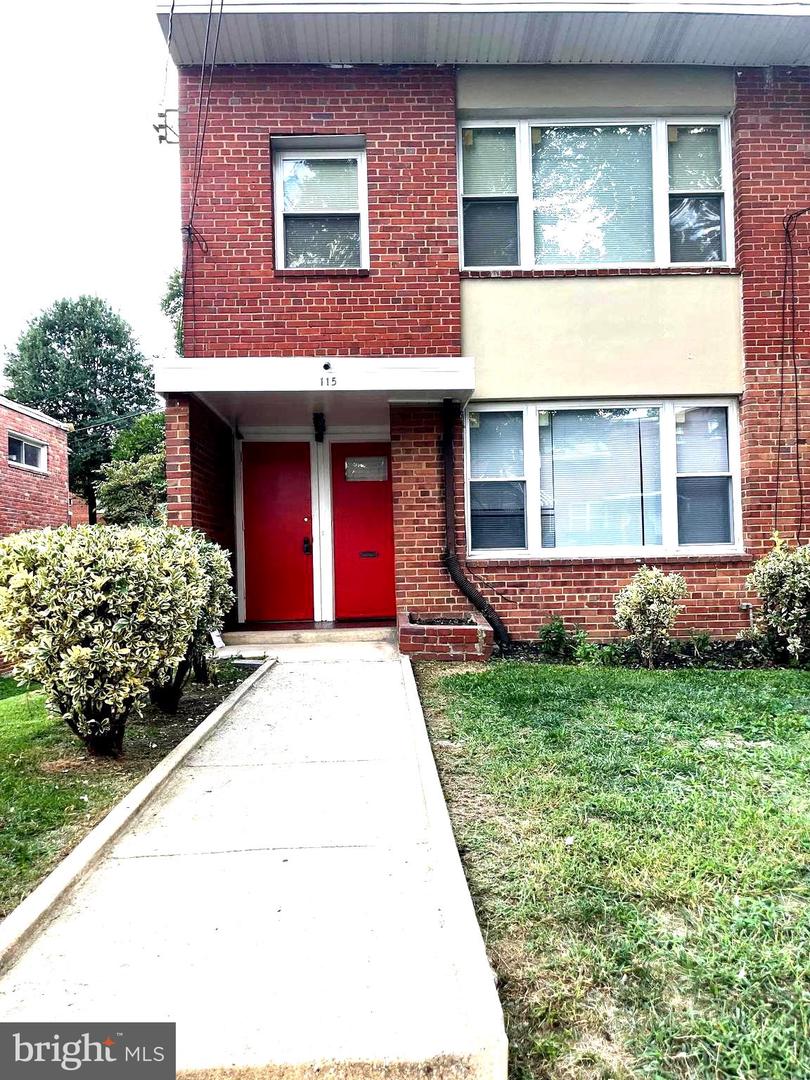 115 VICTOR ST NE, WASHINGTON, District Of Columbia 20011, 2 Bedrooms Bedrooms, 2 Rooms Rooms,2 BathroomsBathrooms,Residential,For sale,115 VICTOR ST NE,DCDC2157810 MLS # DCDC2157810