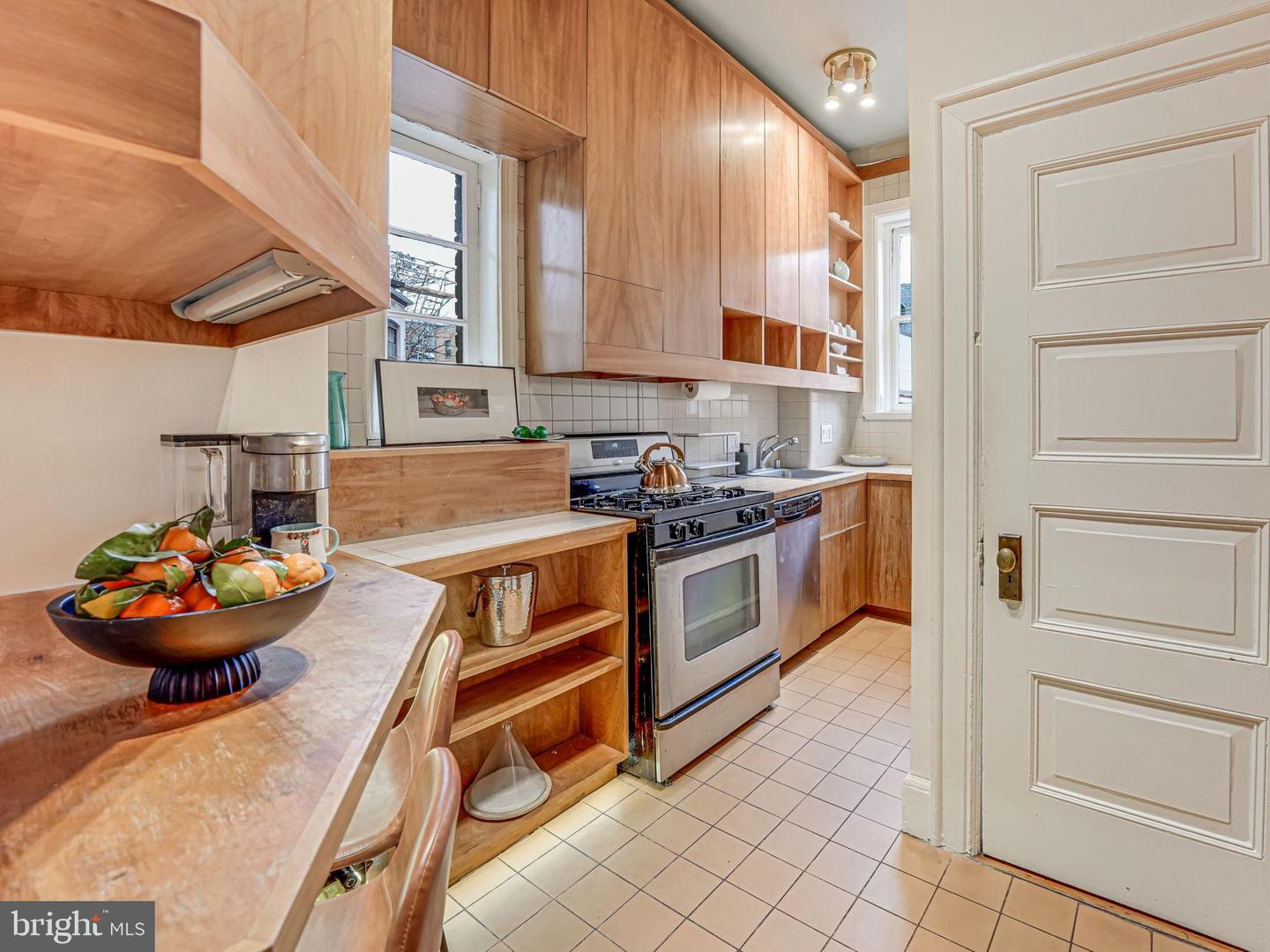 2023 Q ST NW, WASHINGTON, District Of Columbia 20009, 6 Bedrooms Bedrooms, ,3 BathroomsBathrooms,Residential,For sale,2023 Q ST NW,DCDC2170460 MLS # DCDC2170460