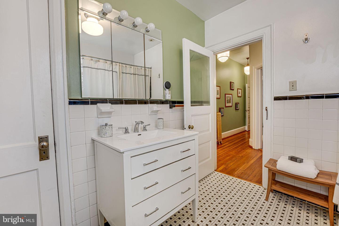 2023 Q ST NW, WASHINGTON, District Of Columbia 20009, 6 Bedrooms Bedrooms, ,3 BathroomsBathrooms,Residential,For sale,2023 Q ST NW,DCDC2170460 MLS # DCDC2170460