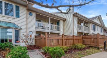 6090-A ESSEX HOUSE SQ, ALEXANDRIA, Virginia 22310, 2 Bedrooms Bedrooms, ,1 BathroomBathrooms,Residential,For sale,6090-A ESSEX HOUSE SQ,VAFX2213820 MLS # VAFX2213820