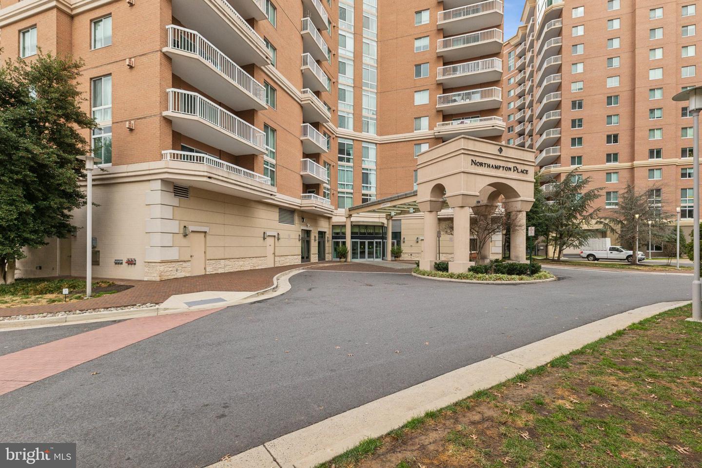 3101 N HAMPTON DR #313, ALEXANDRIA, Virginia 22302, 1 Bedroom Bedrooms, ,1 BathroomBathrooms,Residential,For sale,3101 N HAMPTON DR #313,VAAX2040076 MLS # VAAX2040076