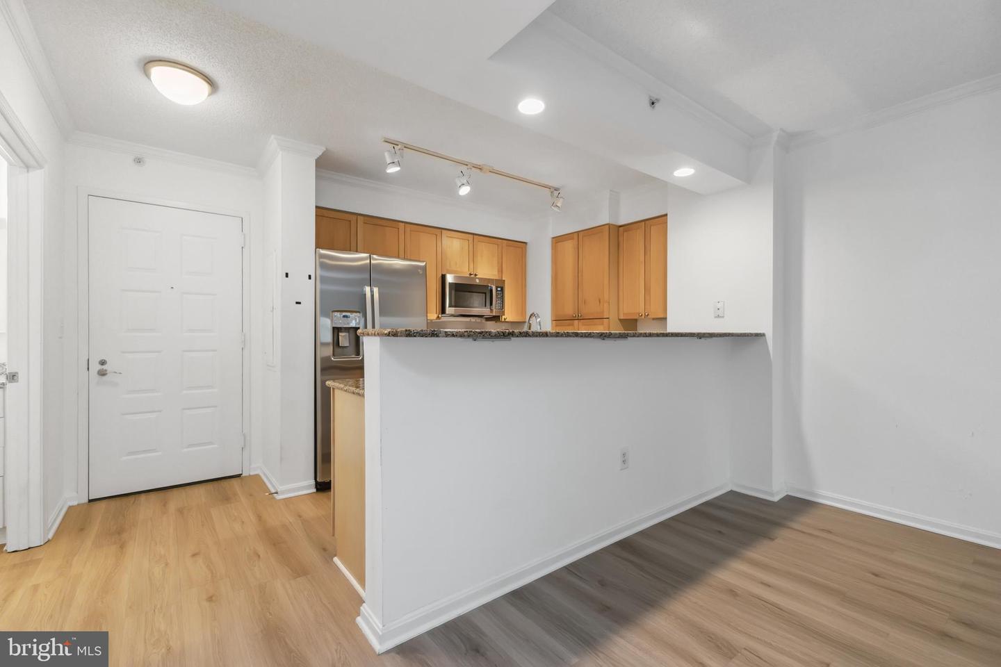 3101 N HAMPTON DR #313, ALEXANDRIA, Virginia 22302, 1 Bedroom Bedrooms, ,1 BathroomBathrooms,Residential,For sale,3101 N HAMPTON DR #313,VAAX2040076 MLS # VAAX2040076