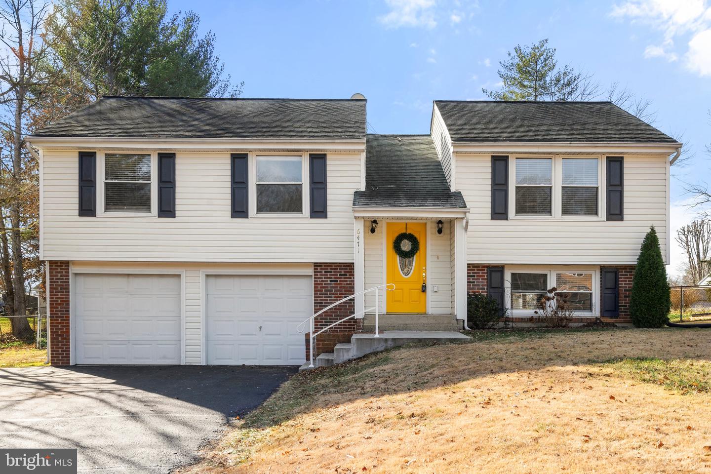 6471 LANCASTER DR, WARRENTON, Virginia 20187, 3 Bedrooms Bedrooms, ,2 BathroomsBathrooms,Residential,For sale,6471 LANCASTER DR,VAFQ2014972 MLS # VAFQ2014972