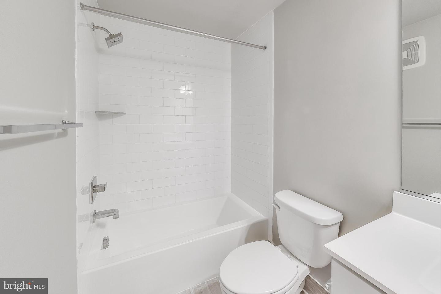 915 ELDER ST NW #3-C, WASHINGTON, District Of Columbia 20012, 2 Bedrooms Bedrooms, ,2 BathroomsBathrooms,Residential,For sale,915 ELDER ST NW #3-C,DCDC2172366 MLS # DCDC2172366