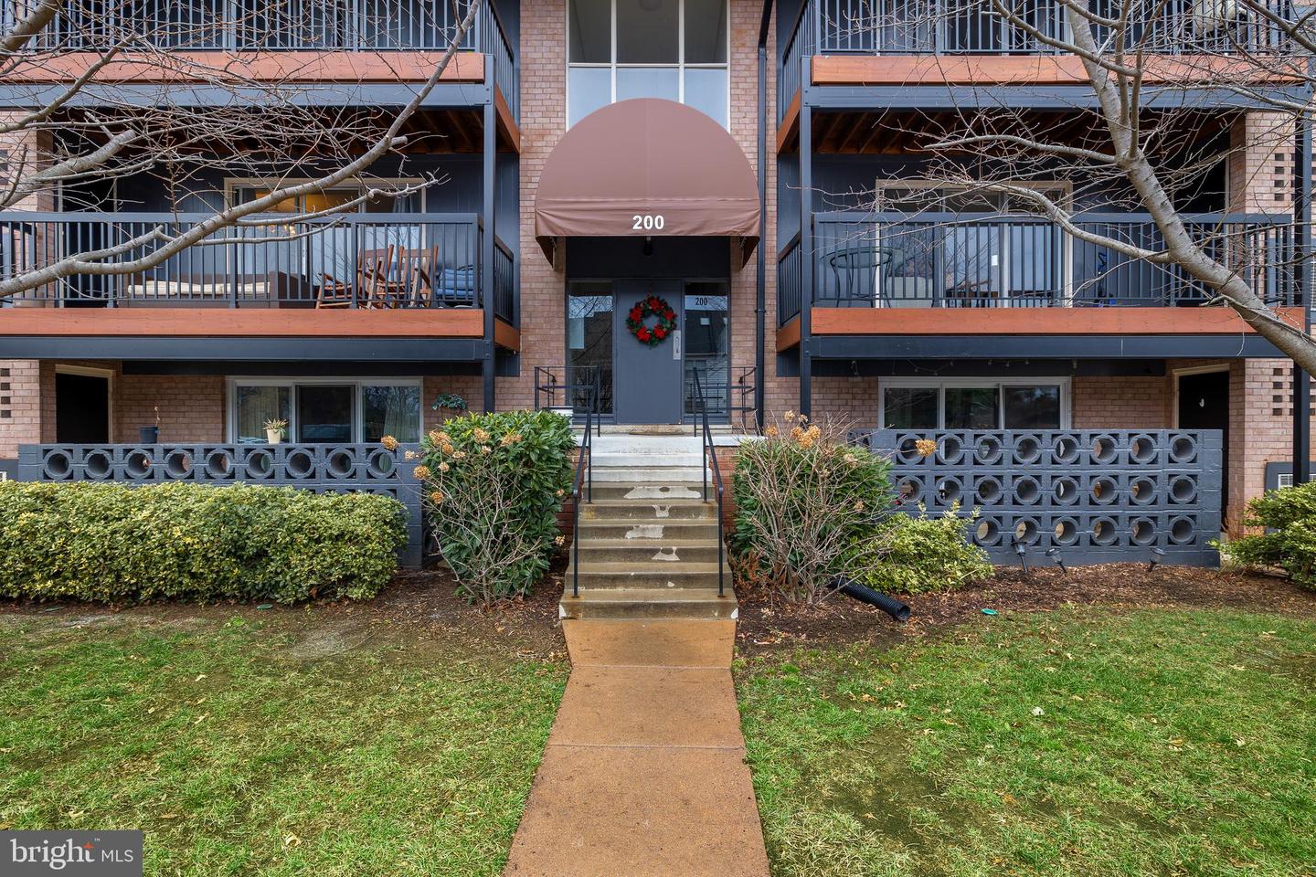 200 PARK TERRACE CT SE #6, VIENNA, Virginia 22180, 2 Bedrooms Bedrooms, ,1 BathroomBathrooms,Residential,For sale,200 PARK TERRACE CT SE #6,VAFX2215348 MLS # VAFX2215348