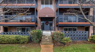 200 PARK TERRACE CT SE #6, VIENNA, Virginia 22180, 2 Bedrooms Bedrooms, ,1 BathroomBathrooms,Residential,For sale,200 PARK TERRACE CT SE #6,VAFX2215348 MLS # VAFX2215348