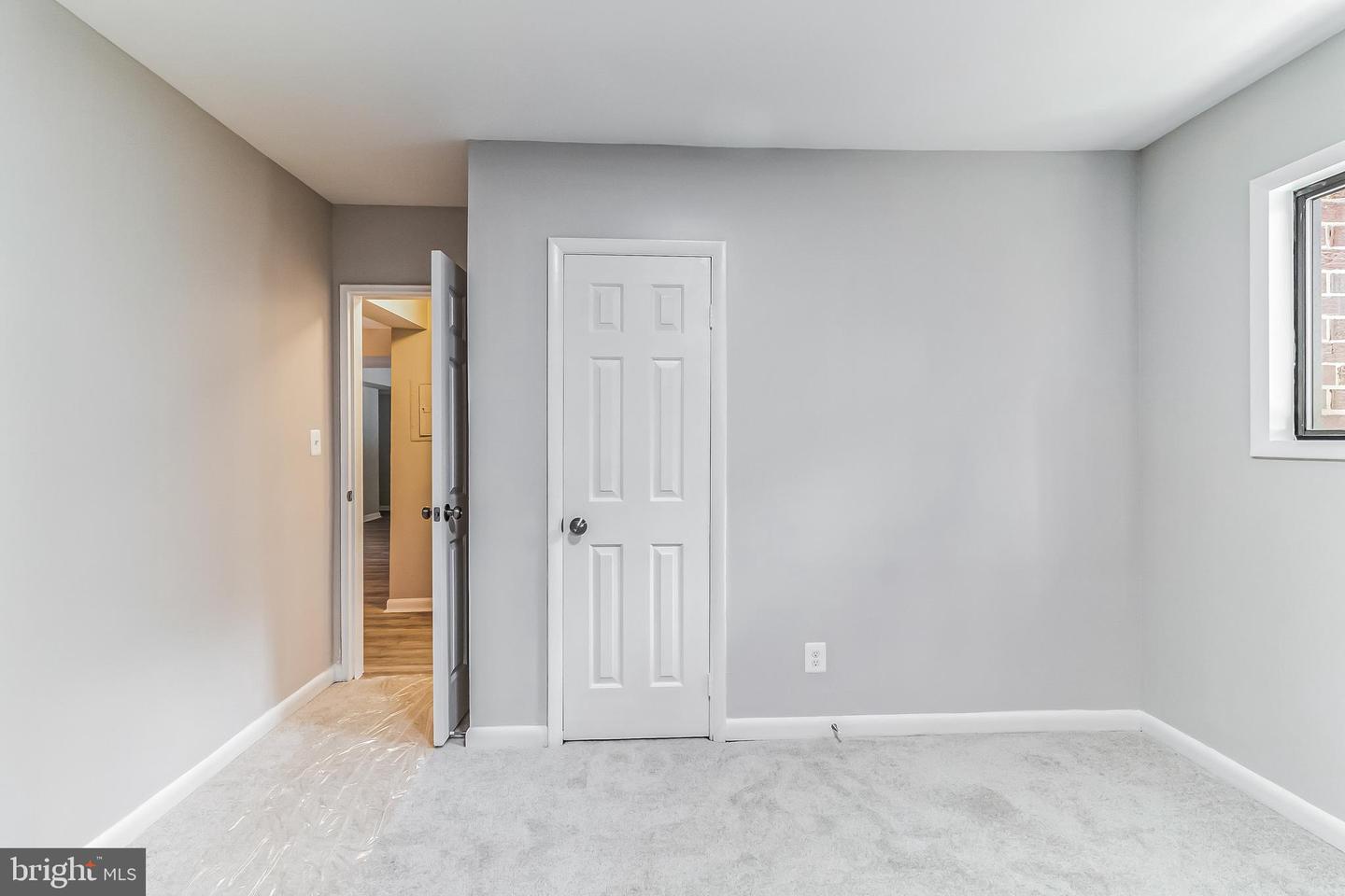 2800 DARTMOUTH RD #2, ALEXANDRIA, Virginia 22314, 3 Bedrooms Bedrooms, ,2 BathroomsBathrooms,Residential,For sale,2800 DARTMOUTH RD #2,VAAX2035970 MLS # VAAX2035970