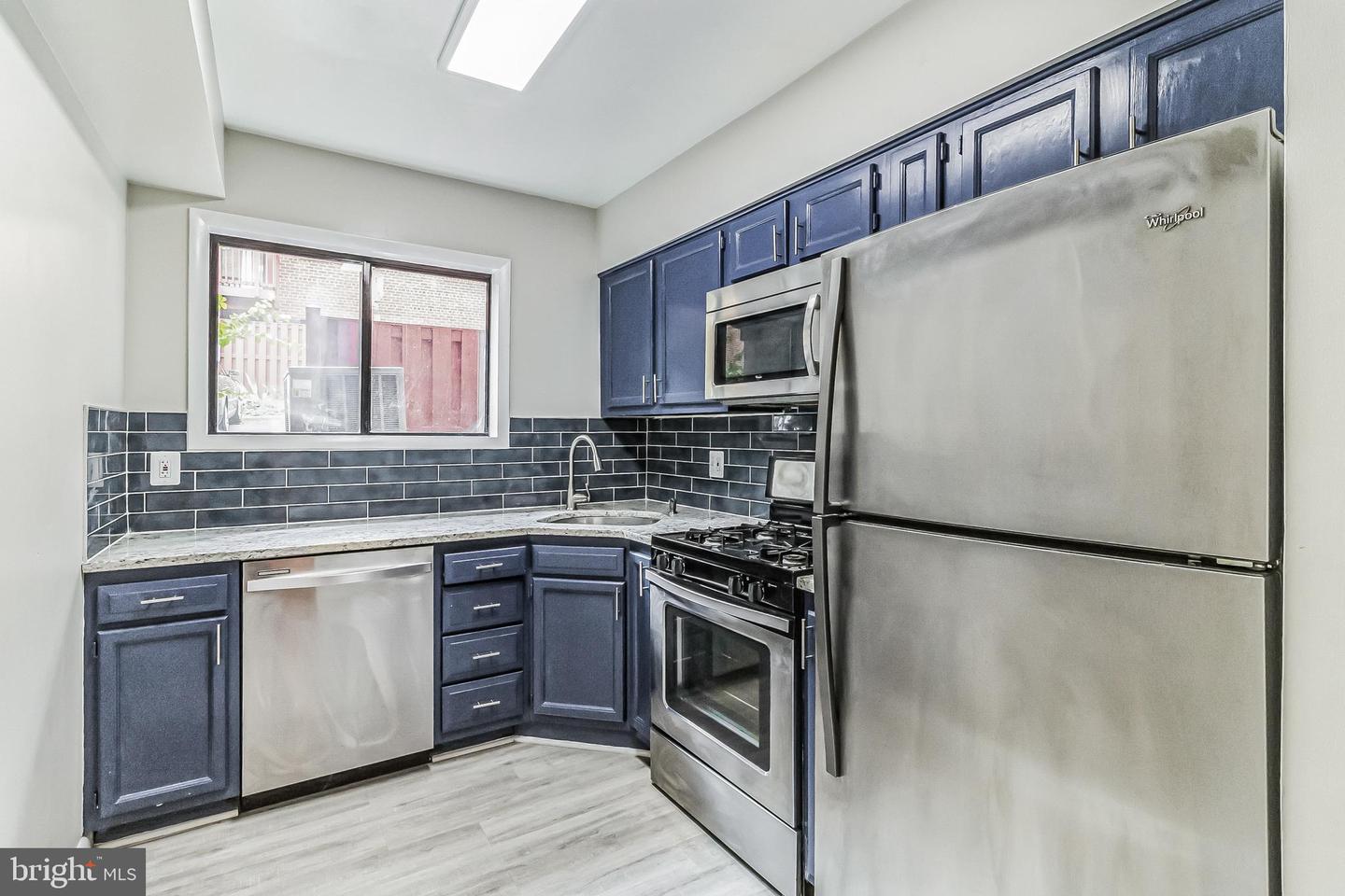 2800 DARTMOUTH RD #2, ALEXANDRIA, Virginia 22314, 3 Bedrooms Bedrooms, ,2 BathroomsBathrooms,Residential,For sale,2800 DARTMOUTH RD #2,VAAX2035970 MLS # VAAX2035970