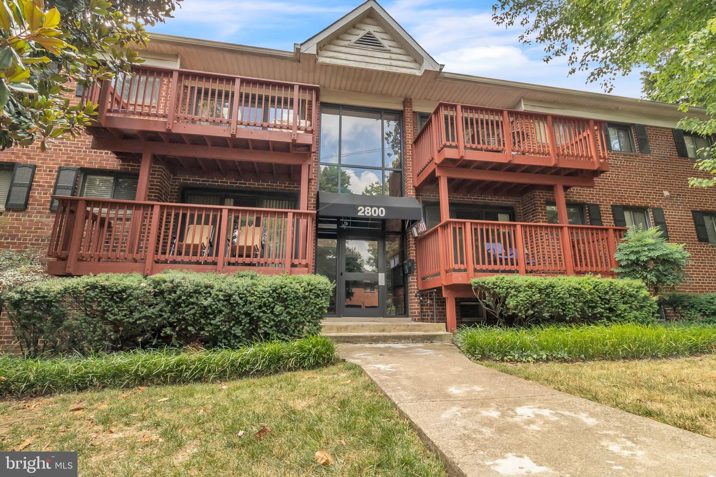 2800 DARTMOUTH RD #2, ALEXANDRIA, Virginia 22314, 3 Bedrooms Bedrooms, ,2 BathroomsBathrooms,Residential,For sale,2800 DARTMOUTH RD #2,VAAX2035970 MLS # VAAX2035970