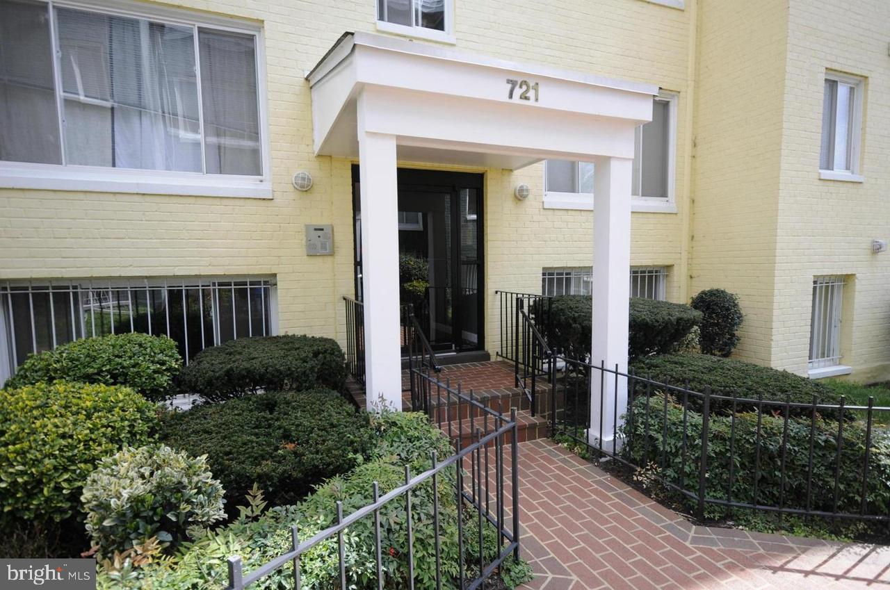 721 BRANDYWINE ST SE #102, WASHINGTON, District Of Columbia 20032, 1 Bedroom Bedrooms, ,1 BathroomBathrooms,Residential,For sale,721 BRANDYWINE ST SE #102,DCDC2170602 MLS # DCDC2170602