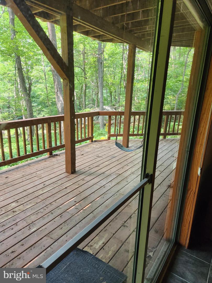 21 SPLIT ROCK TRL, ROSELAND, Virginia 22967, 5 Bedrooms Bedrooms, 13 Rooms Rooms,4 BathroomsBathrooms,Residential,For sale,21 SPLIT ROCK TRL,VANL2000368 MLS # VANL2000368