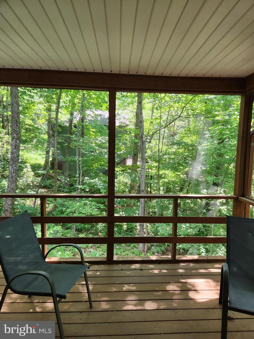 21 SPLIT ROCK TRL, ROSELAND, Virginia 22967, 5 Bedrooms Bedrooms, 13 Rooms Rooms,4 BathroomsBathrooms,Residential,For sale,21 SPLIT ROCK TRL,VANL2000368 MLS # VANL2000368