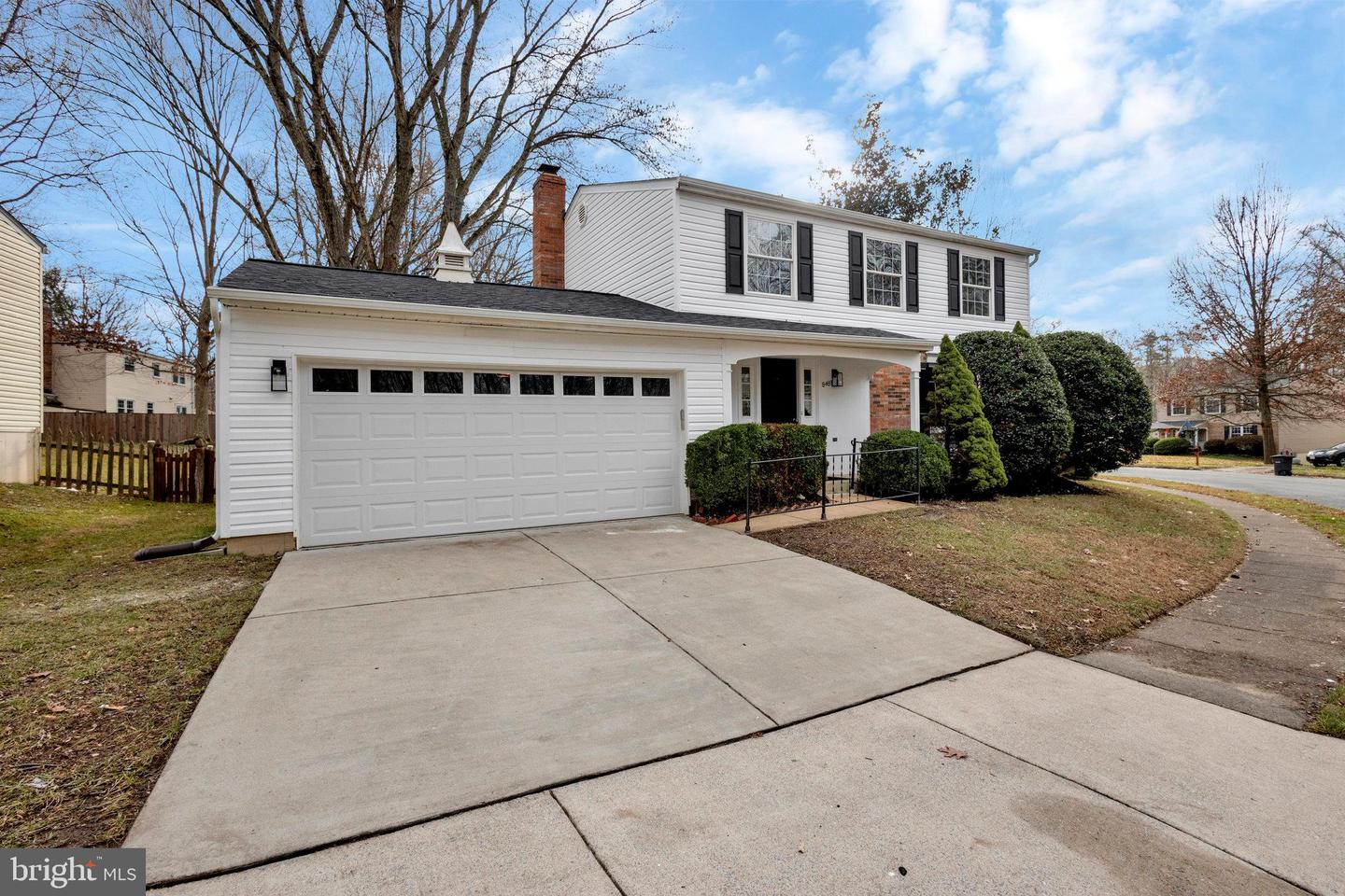 8489 RAINBOW BRIDGE LN, SPRINGFIELD, Virginia 22153, 5 Bedrooms Bedrooms, ,3 BathroomsBathrooms,Residential,For sale,8489 RAINBOW BRIDGE LN,VAFX2215372 MLS # VAFX2215372