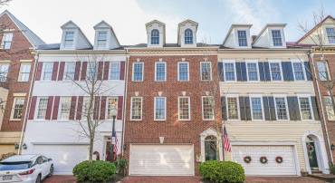 20 ALEXANDER ST, ALEXANDRIA, Virginia 22314, 3 Bedrooms Bedrooms, ,3 BathroomsBathrooms,Residential,For sale,20 ALEXANDER ST,VAAX2040340 MLS # VAAX2040340