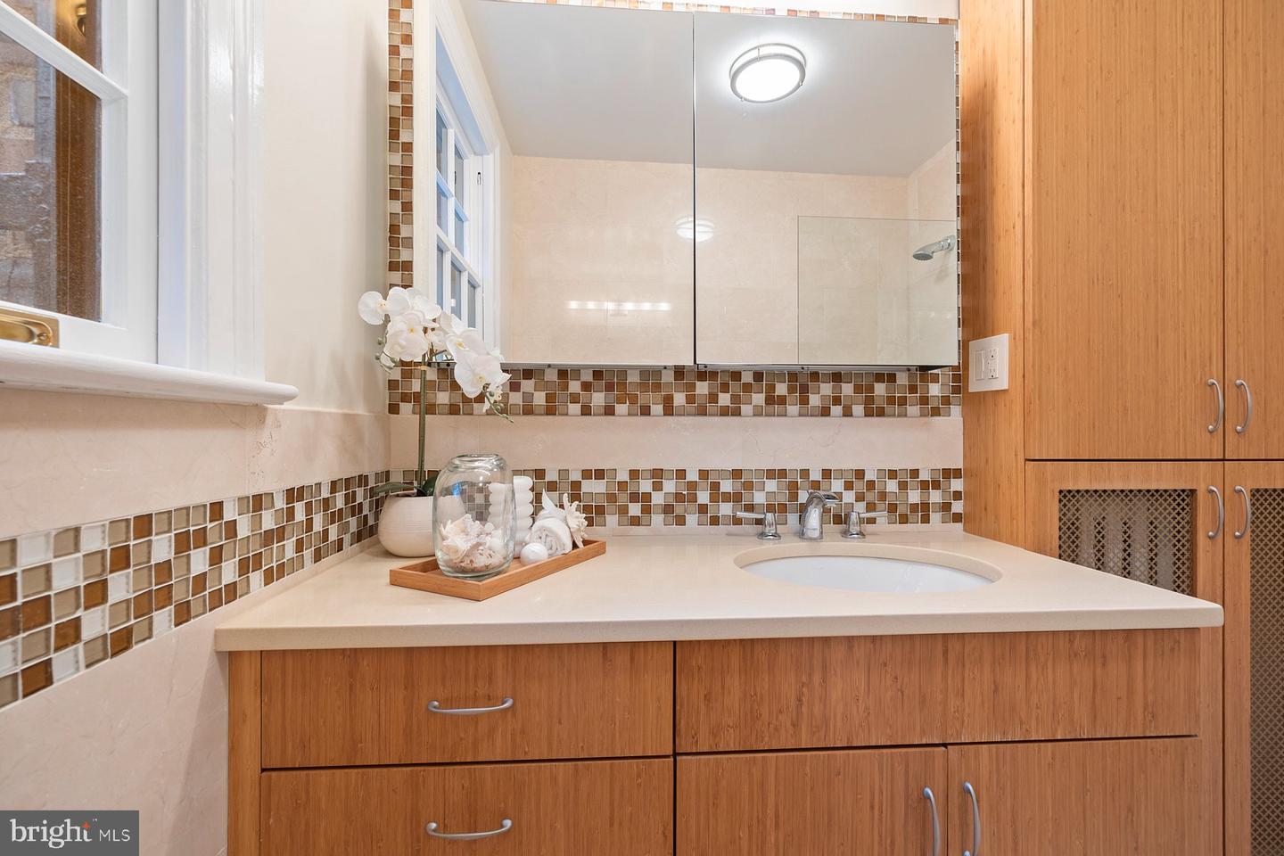 3041 SEDGWICK ST NW #102D, WASHINGTON, District Of Columbia 20008, 2 Bedrooms Bedrooms, ,1 BathroomBathrooms,Residential,For sale,3041 SEDGWICK ST NW #102D,DCDC2172944 MLS # DCDC2172944