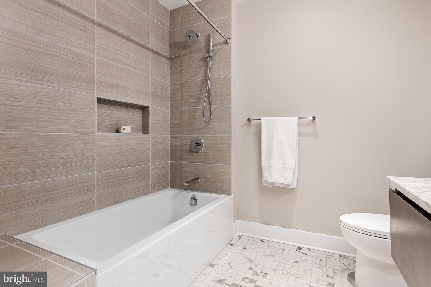 1827 WILTBERGER ST NW #405, WASHINGTON, District Of Columbia 20001, 2 Bedrooms Bedrooms, ,2 BathroomsBathrooms,Residential,For sale,1827 WILTBERGER ST NW #405,DCDC2172988 MLS # DCDC2172988