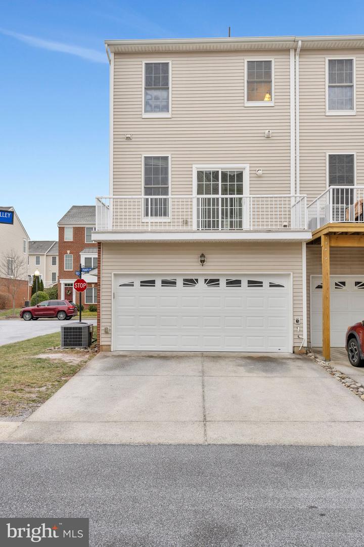 42899 PAMPLIN TER, CHANTILLY, Virginia 20152, 3 Bedrooms Bedrooms, ,3 BathroomsBathrooms,Residential,For sale,42899 PAMPLIN TER,VALO2085834 MLS # VALO2085834