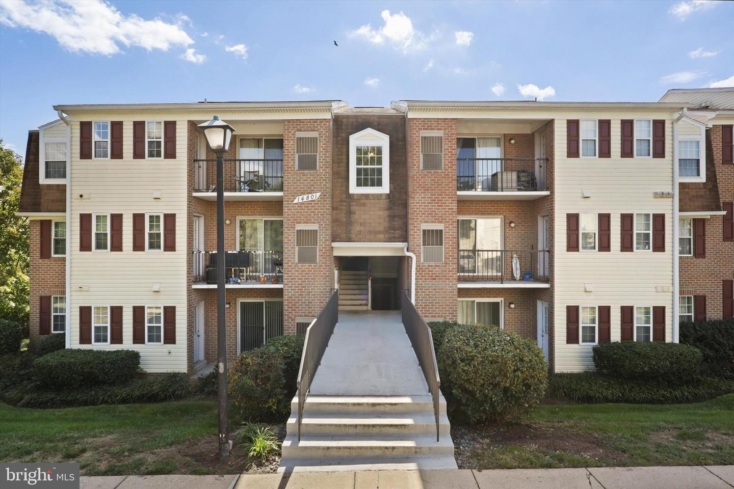 14801 RYDELL RD #101, CENTREVILLE, Virginia 20121, 2 Bedrooms Bedrooms, ,2 BathroomsBathrooms,Residential,For sale,14801 RYDELL RD #101,VAFX2215906 MLS # VAFX2215906