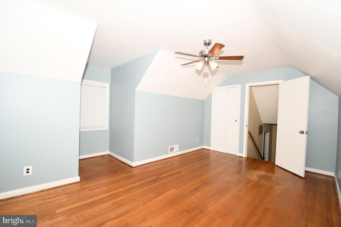 1815 N BARTON ST, ARLINGTON, Virginia 22201, 3 Bedrooms Bedrooms, ,2 BathroomsBathrooms,Residential,For sale,1815 N BARTON ST,VAAR2048234 MLS # VAAR2048234