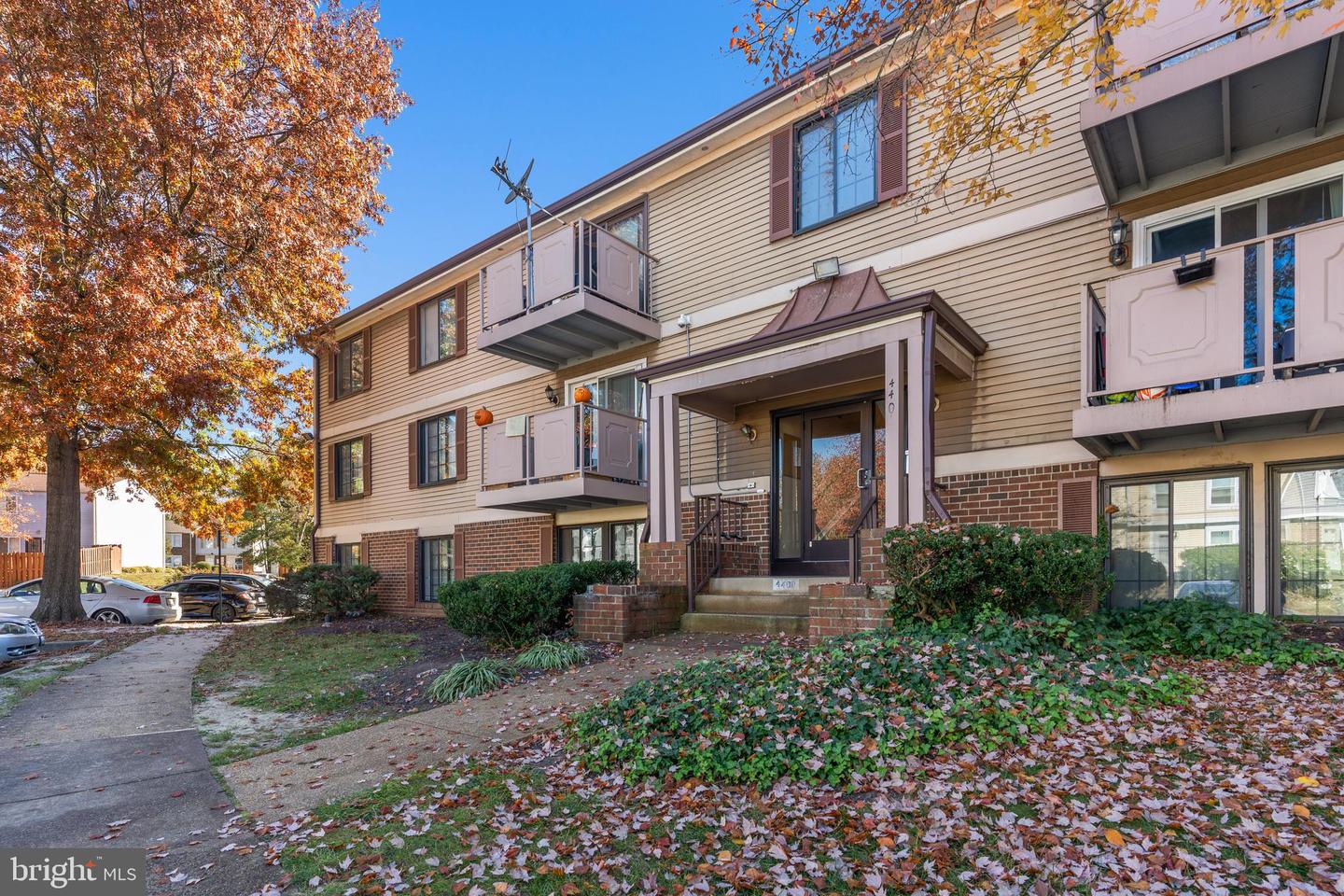 4400 GROOMBRIDGE WAY #H, ALEXANDRIA, Virginia 22309, 2 Bedrooms Bedrooms, ,2 BathroomsBathrooms,Residential,For sale,4400 GROOMBRIDGE WAY #H,VAFX2207540 MLS # VAFX2207540