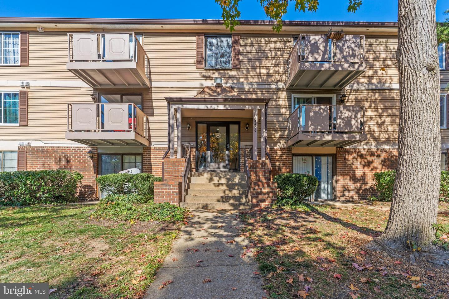 4400 GROOMBRIDGE WAY #H, ALEXANDRIA, Virginia 22309, 2 Bedrooms Bedrooms, ,2 BathroomsBathrooms,Residential,For sale,4400 GROOMBRIDGE WAY #H,VAFX2207540 MLS # VAFX2207540