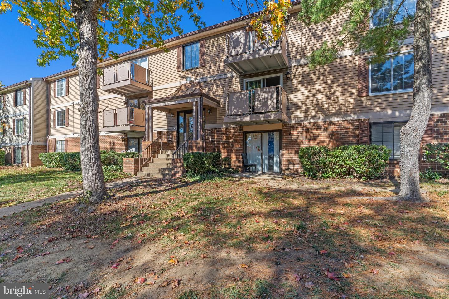 4400 GROOMBRIDGE WAY #H, ALEXANDRIA, Virginia 22309, 2 Bedrooms Bedrooms, ,2 BathroomsBathrooms,Residential,For sale,4400 GROOMBRIDGE WAY #H,VAFX2207540 MLS # VAFX2207540