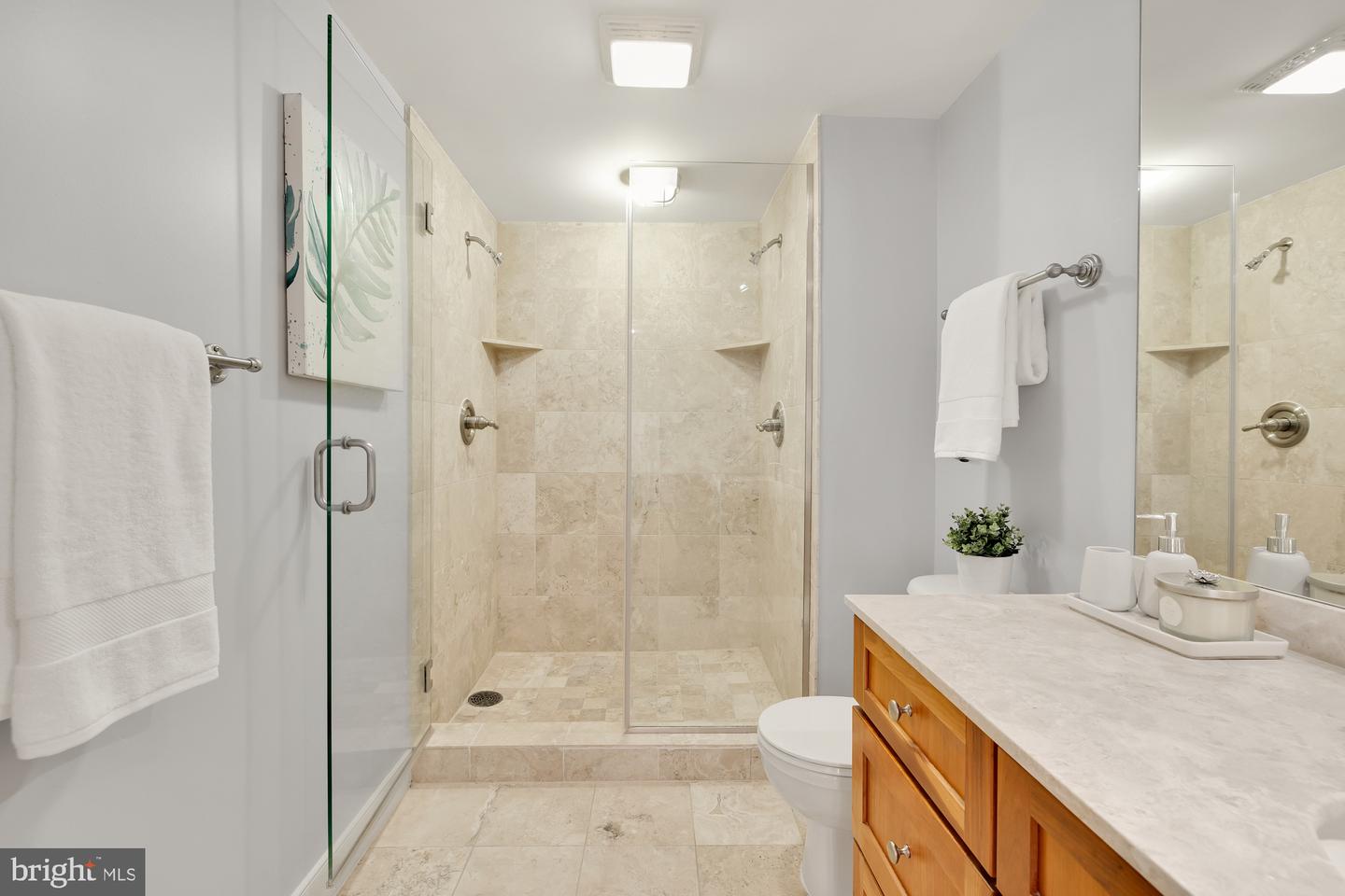 1425 RHODE ISLAND AVE NW #UNIT 22, WASHINGTON, District Of Columbia 20005, 2 Bedrooms Bedrooms, ,2 BathroomsBathrooms,Residential,For sale,1425 RHODE ISLAND AVE NW #UNIT 22,DCDC2168202 MLS # DCDC2168202