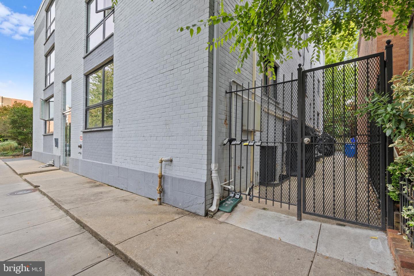 1514 NEWTON ST NW #B1, WASHINGTON, District Of Columbia 20010, 1 Room Rooms,1 BathroomBathrooms,Residential,For sale,1514 NEWTON ST NW #B1,DCDC2171370 MLS # DCDC2171370