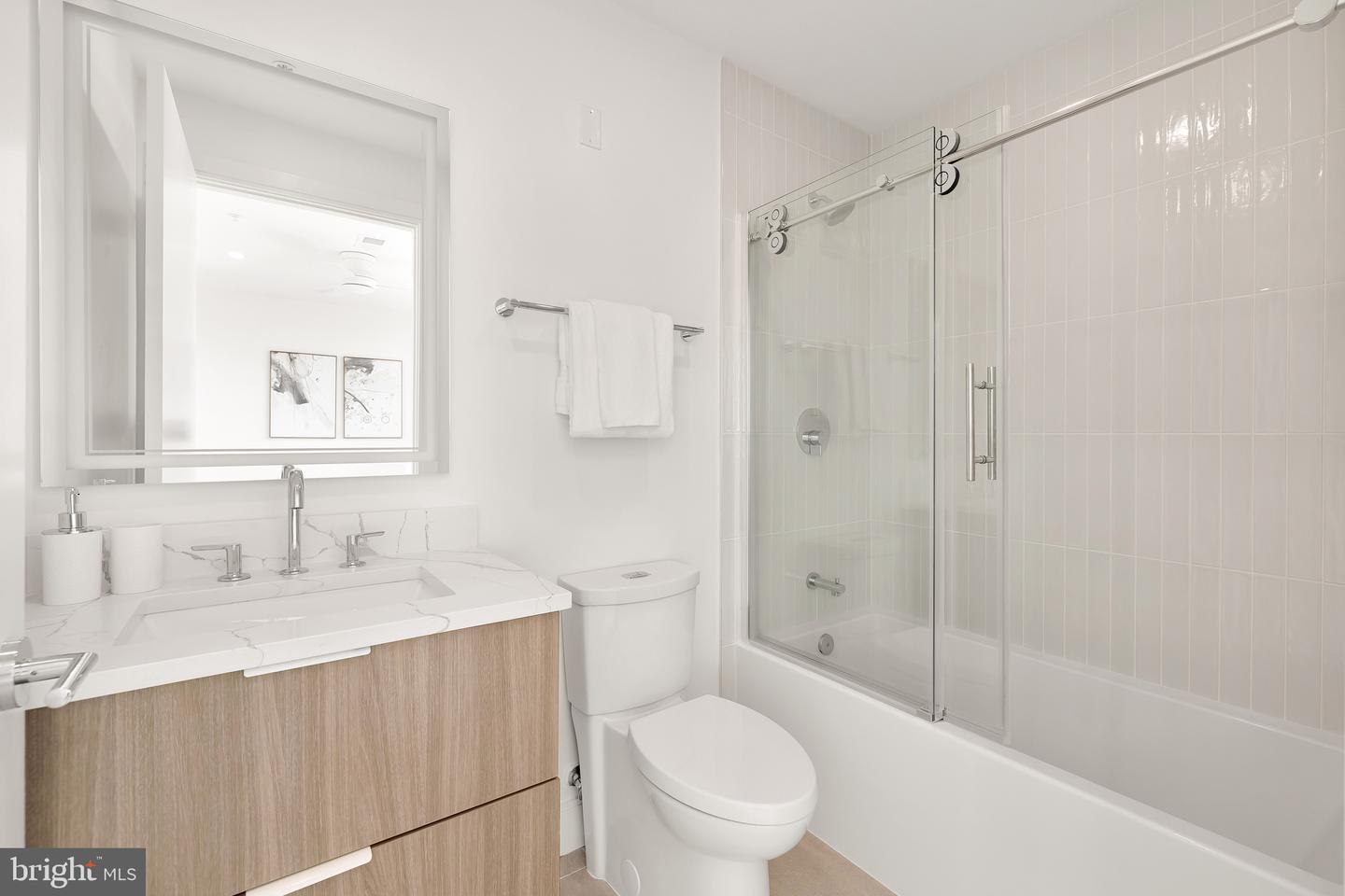 4111 CONNECTICUT AVE NW #PH-601, WASHINGTON, District Of Columbia 20008, 2 Bedrooms Bedrooms, ,2 BathroomsBathrooms,Residential,For sale,4111 CONNECTICUT AVE NW #PH-601,DCDC2172086 MLS # DCDC2172086