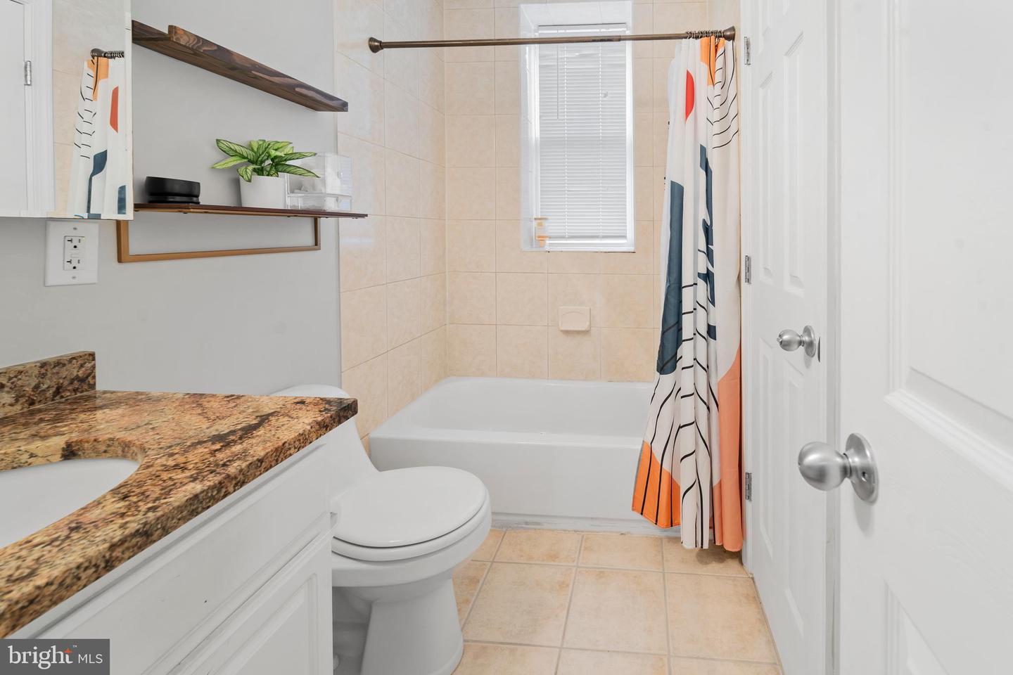 1629 L ST NE #202, WASHINGTON, District Of Columbia 20002, 1 Bedroom Bedrooms, ,1 BathroomBathrooms,Residential,For sale,1629 L ST NE #202,DCDC2173050 MLS # DCDC2173050