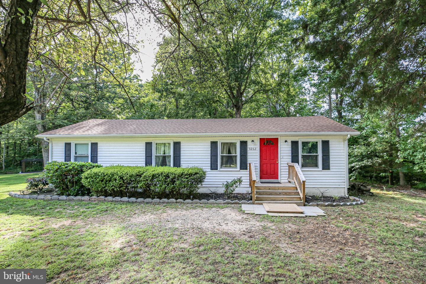 9262 CEDAR HOLLOW RD, UNIONVILLE, Virginia 22567, 3 Bedrooms Bedrooms, ,1 BathroomBathrooms,Residential,For sale,9262 CEDAR HOLLOW RD,VAOR2008600 MLS # VAOR2008600