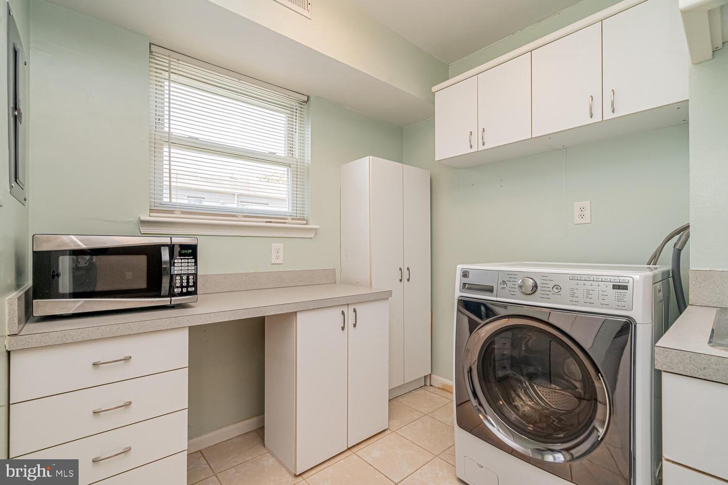 420 N ARMISTEAD ST N #203, ALEXANDRIA, Virginia 22312, 2 Bedrooms Bedrooms, ,1 BathroomBathrooms,Residential,For sale,420 N ARMISTEAD ST N #203,VAAX2038672 MLS # VAAX2038672