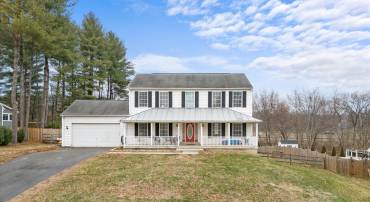 35560 SASSAFRAS DR, ROUND HILL, Virginia 20141, 5 Bedrooms Bedrooms, ,3 BathroomsBathrooms,Residential,For sale,35560 SASSAFRAS DR,VALO2085624 MLS # VALO2085624