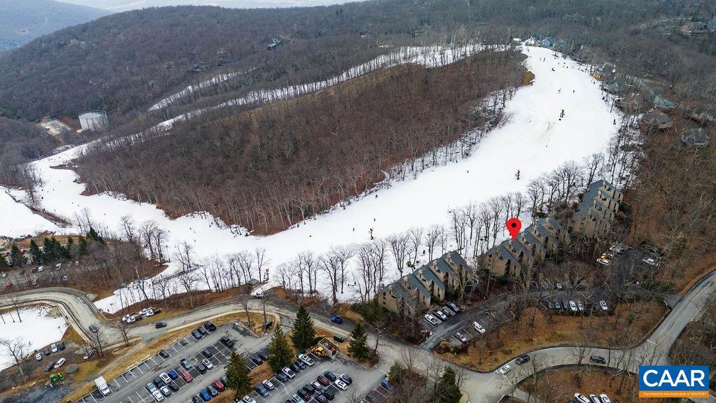 120 EAGLES CT CONDOS, WINTERGREEN RESORT, Virginia 22967, 2 Bedrooms Bedrooms, ,1 BathroomBathrooms,Residential,For sale,120 EAGLES CT CONDOS,659726 MLS # 659726