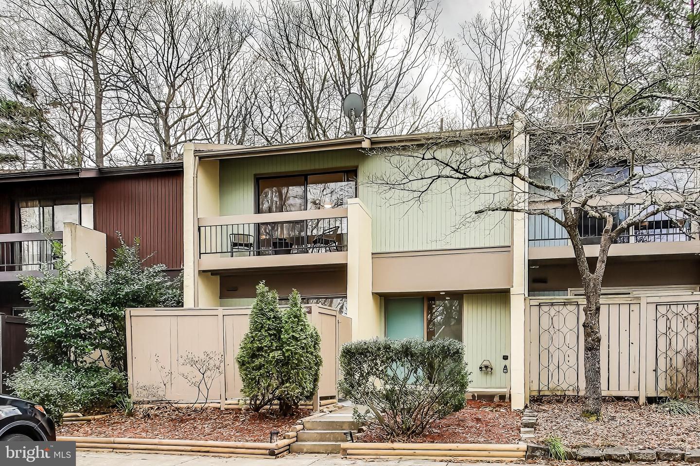 11627 NEWBRIDGE CT, RESTON, Virginia 20191, 3 Bedrooms Bedrooms, ,2 BathroomsBathrooms,Residential,For sale,11627 NEWBRIDGE CT,VAFX2215928 MLS # VAFX2215928